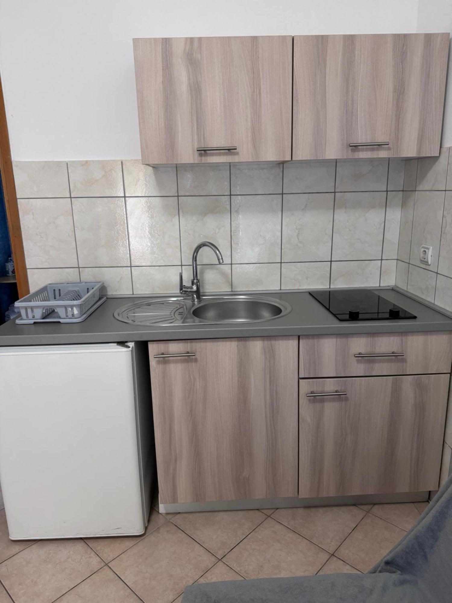 Apartmani Bruno Vrsi Exterior photo